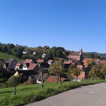 Au Petit Ruisseau-etage Et Combles-maison Alsacienne 4 Personnes 4 Nuitees Minimum Holiday home *