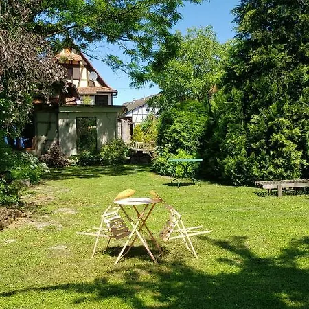 Au Petit Ruisseau-etage Et Combles-maison Alsacienne 4 Personnes 4 Nuitées Minimum Casa vacanze