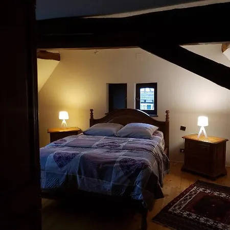 Tatil Evi Au Petit Ruisseau-etage Et Combles-maison Alsacienne 4 Personnes 4 Nuitees Minimum *