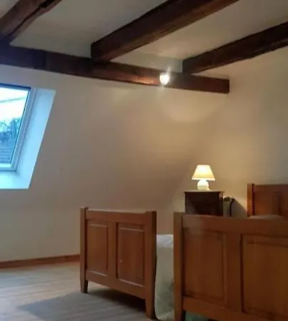 Au Petit Ruisseau-etage Et Combles-maison Alsacienne 4 Personnes 4 Nuitees Minimum *