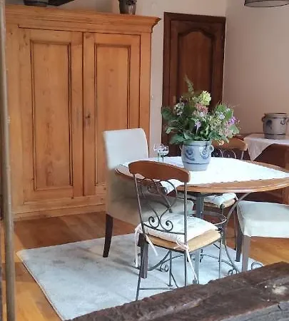 Tatil Evi Au Petit Ruisseau-etage Et Combles-maison Alsacienne 4 Personnes 4 Nuitees Minimum *