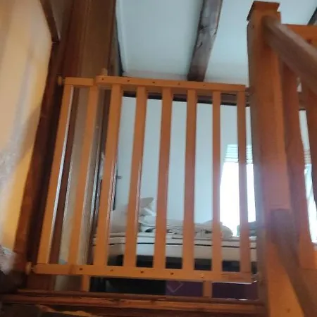 Au Petit Ruisseau-etage Et Combles-maison Alsacienne 4 Personnes 4 Nuitees Minimum *