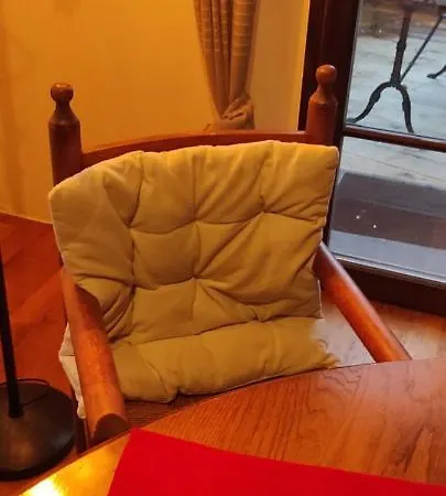 Au Petit Ruisseau-etage Et Combles-maison Alsacienne 4 Personnes 4 Nuitees Minimum Holiday home *