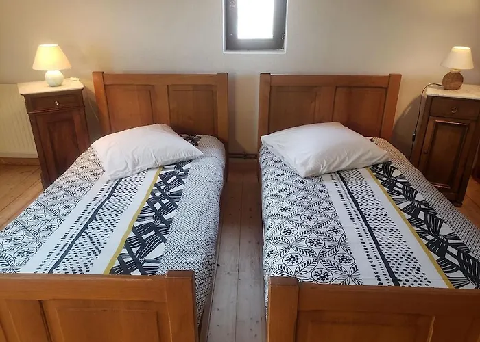 Au Petit Ruisseau-etage Et Combles-maison Alsacienne 4 Personnes 4 Nuitees Minimum Langensoultzbach