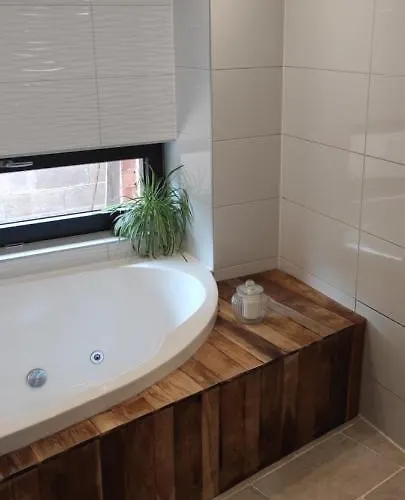 Au Petit Ruisseau-etage Et Combles-maison Alsacienne 4 Personnes 4 Nuitees Minimum 펜션