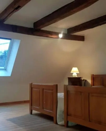 Au Petit Ruisseau-etage Et Combles-maison Alsacienne 4 Personnes 4 Nuitees Minimum *