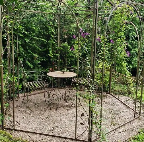 Au Petit Ruisseau-etage Et Combles-maison Alsacienne 4 Personnes 4 Nuitees Minimum * Langensoultzbach