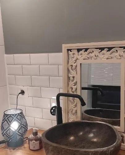 Au Petit Ruisseau-etage Et Combles-maison Alsacienne 4 Personnes 4 Nuitees Minimum 펜션