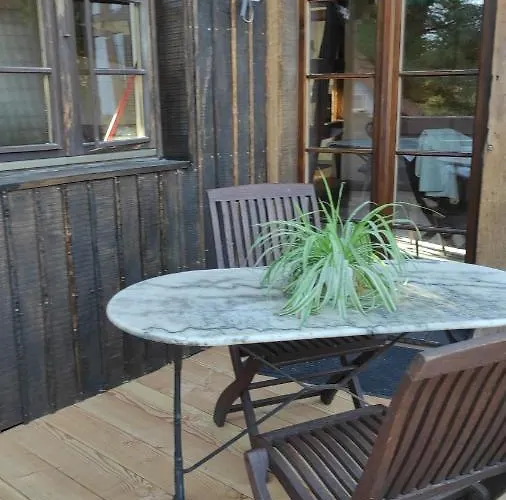 Au Petit Ruisseau-etage Et Combles-maison Alsacienne 4 Personnes 4 Nuitees Minimum